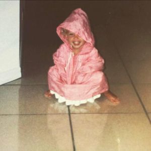 Meet your Posher, Chloe elaine